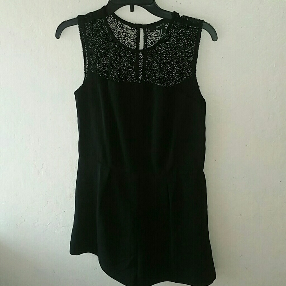 Forever 21 sleeveless lace romper